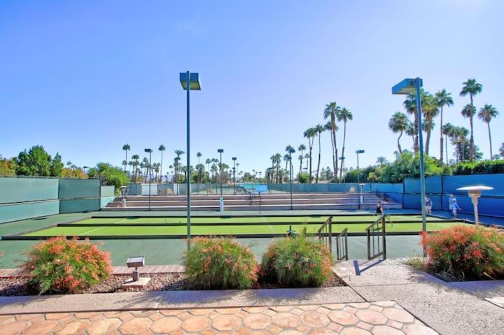 Private Country Club Condo On Awesome Golf Course! Palm Desert Esterno foto